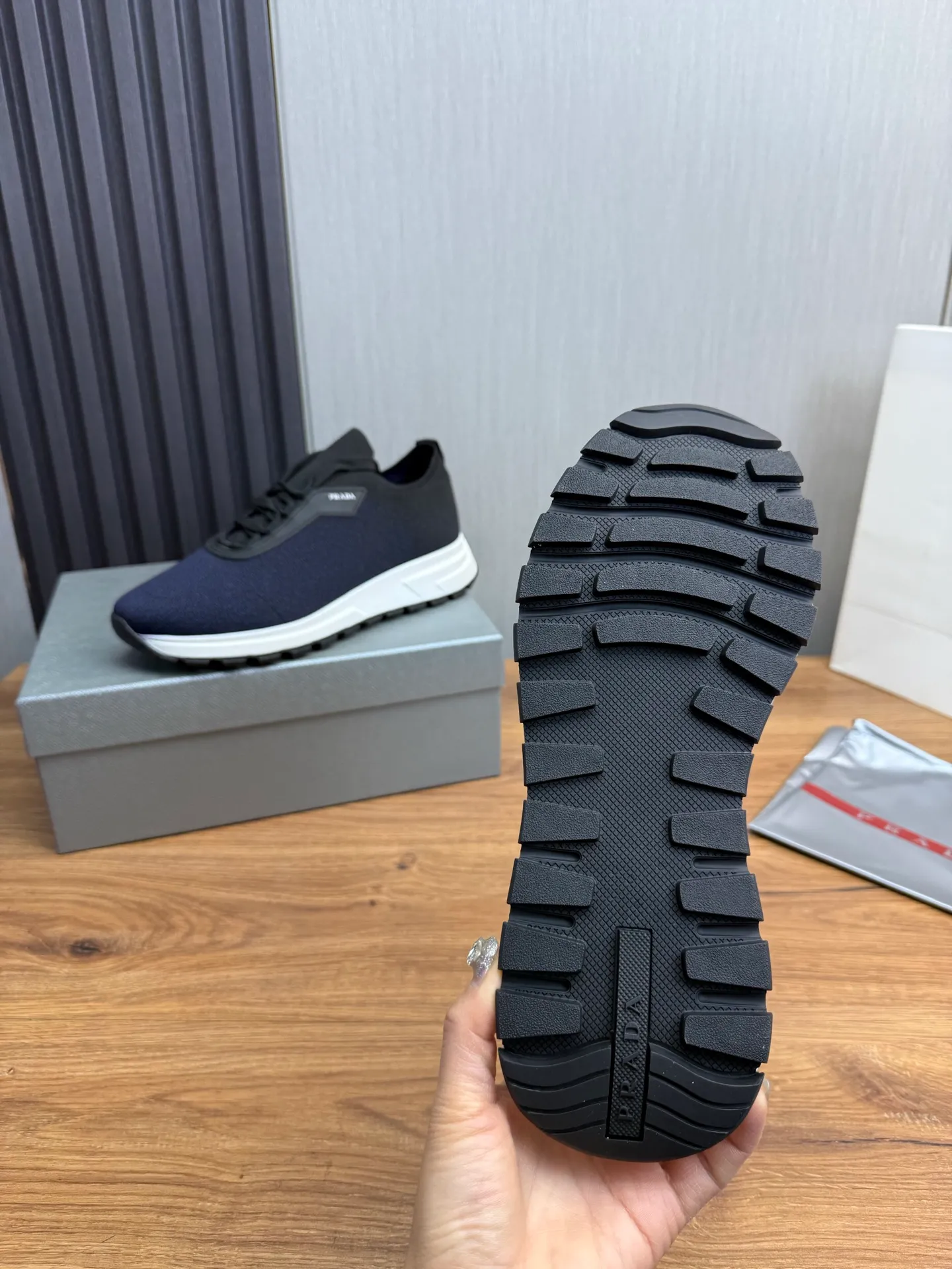Men's shoes 💰500💰 [PRADA] Men's shoes are popular in the counter, official website is synchronized, 1 high-quality shipment ✔️Original fly-woven cowhide + cowhide lining, original original bottom, 38-45 (45 customized, non-refundable)